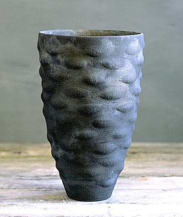 Eva-Marie Kothe - Ceramics :  handmade jars ceramic black and white